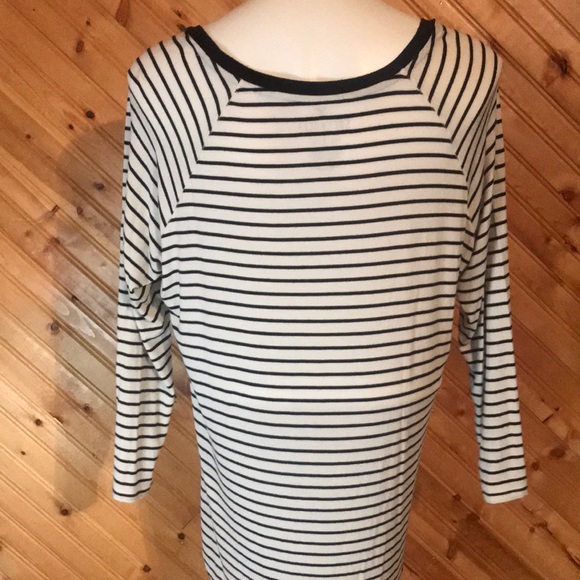 American Eagle Striped Soft and Sexy Long Sleeve - Picture 4 of 5